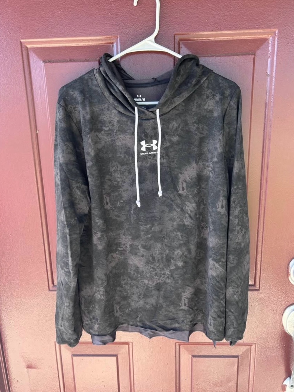 Under Armour Men’s Black Camo Hoodie